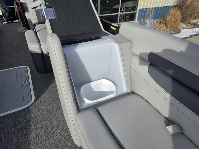 Slide: The Image of Barletta CABRIO C24Q 2025 - 12