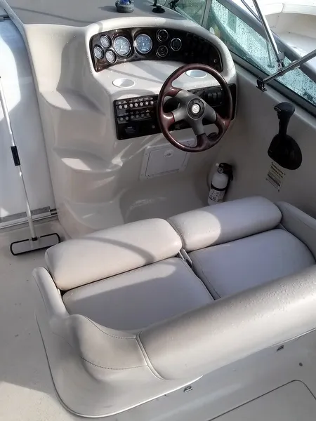 Slide: The Image of Crownline Boats 242 CR 2002 - 5