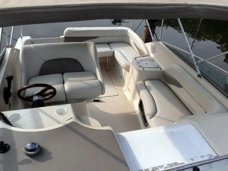 Slide: The Image of Crownline Boats 242 CR 2002 - 6
