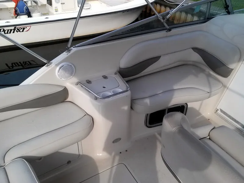Slide: The Image of Crownline Boats 242 CR 2002 - 7