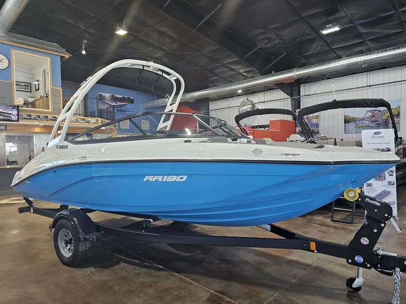 The Image of Yamaha AR190 2024 - 1