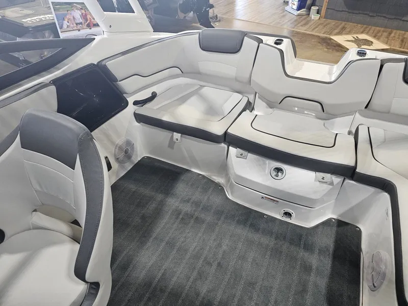 Slide: The Image of Yamaha AR190 2024 - 14