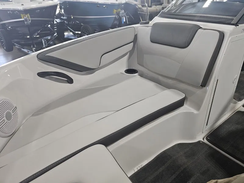 Slide: The Image of Yamaha AR190 2024 - 15