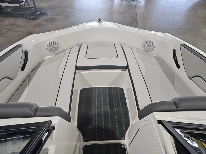 Slide: The Image of Yamaha AR190 2024 - 16