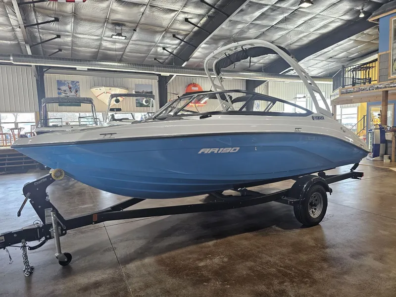 Slide: The Image of Yamaha AR190 2024 - 4