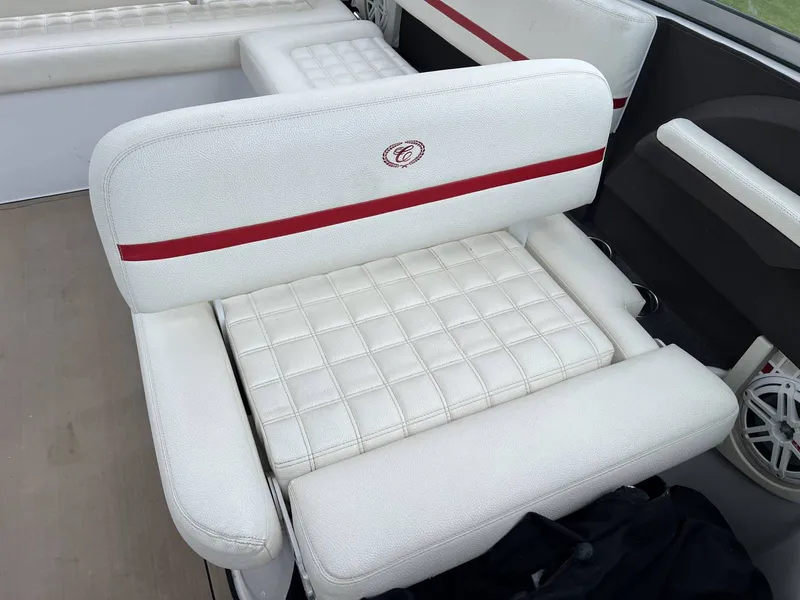 Slide: The Image of Cobalt R5 Surf 2018 - 7