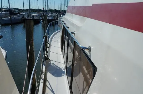 Slide: The Image of Hyundai Mark VI 49 Motor Yacht 1989 - 7