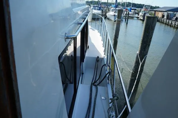 Slide: The Image of Hyundai Mark VI 49 Motor Yacht 1989 - 8