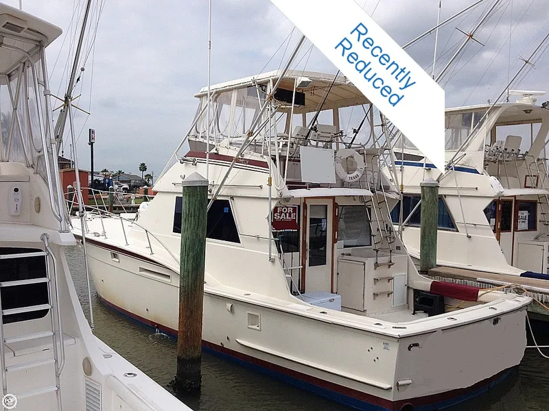 Slide: The Image of Hatteras 46 Sportfish Convertible 1977 - 1