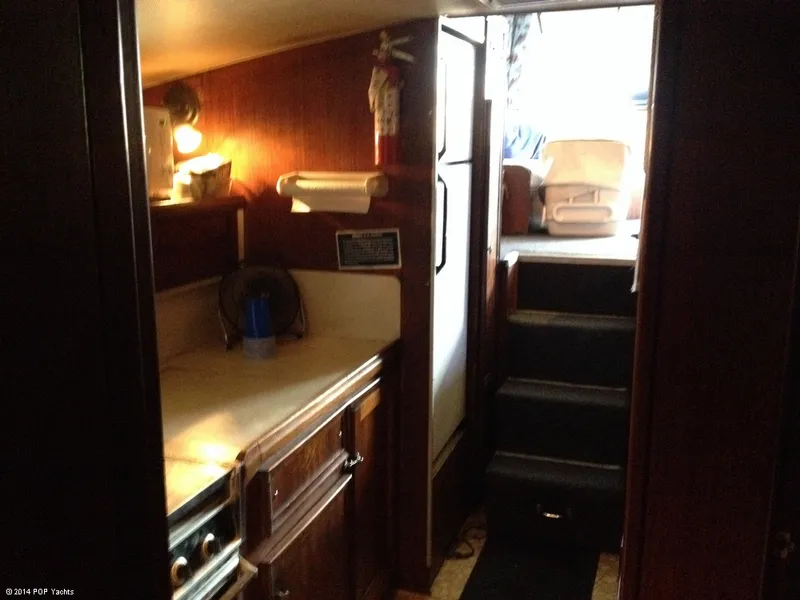 Slide: The Image of Hatteras 46 Sportfish Convertible 1977 - 7