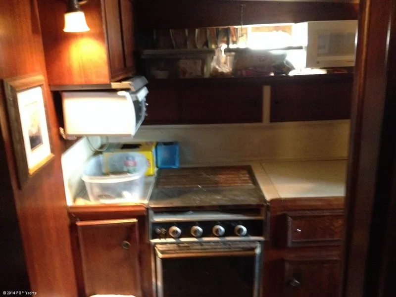 Slide: The Image of Hatteras 46 Sportfish Convertible 1977 - 9
