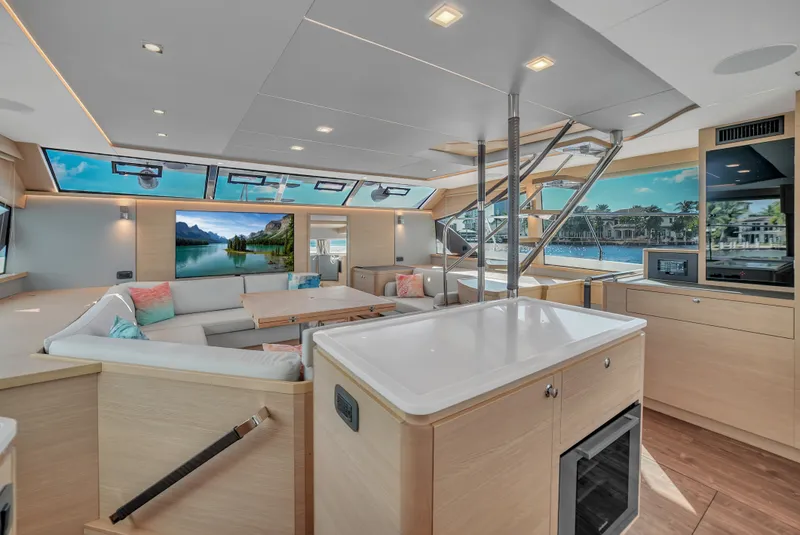 Slide: The Image of Aquila 54 Yacht 2023 - 25