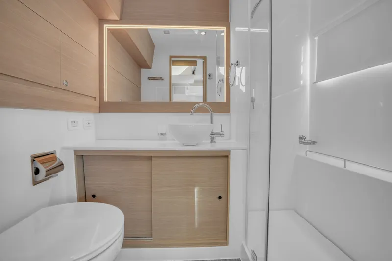 Slide: The Image of Aquila 54 Yacht 2023 - 51