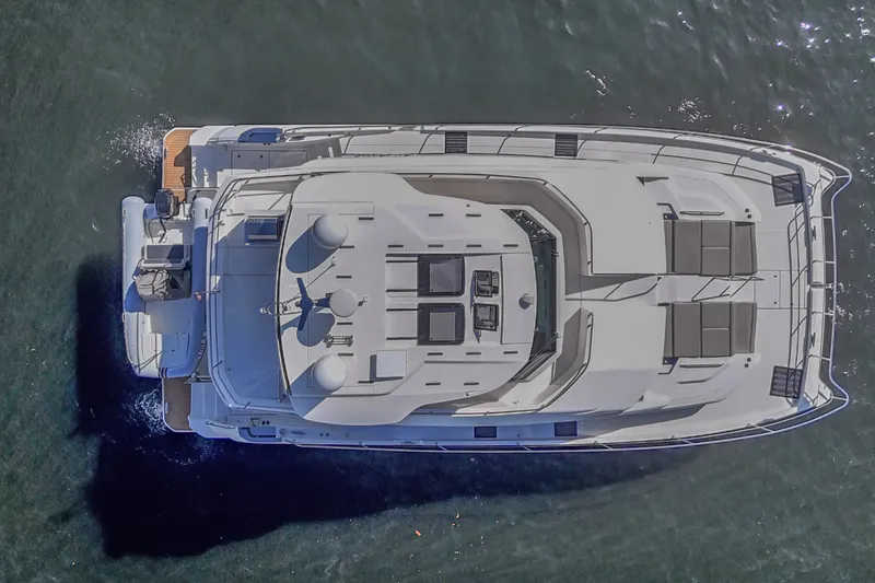 Slide: The Image of Aquila 54 Yacht 2023 - 7