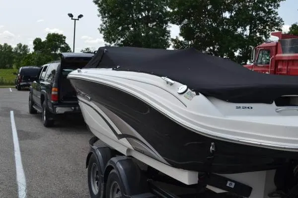 Slide: The Image of Sea Ray 220 BR 2002 - 3