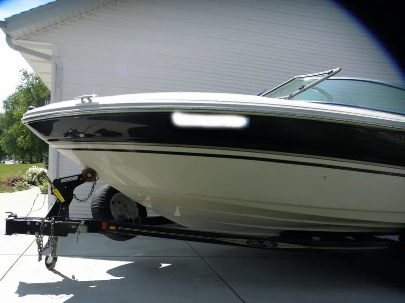 Slide: The Image of Sea Ray 220 BR 2002 - 5