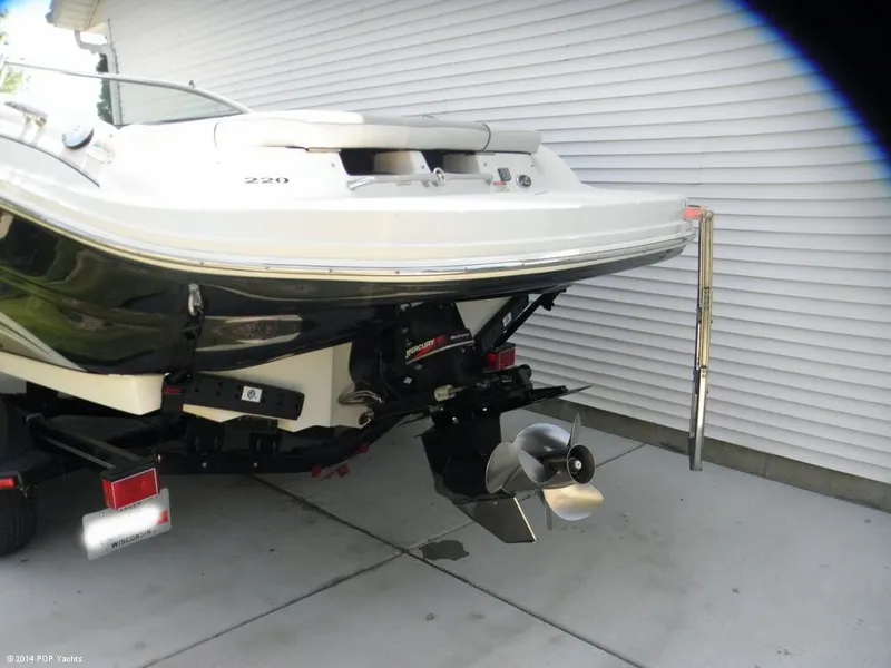 Slide: The Image of Sea Ray 220 BR 2002 - 7