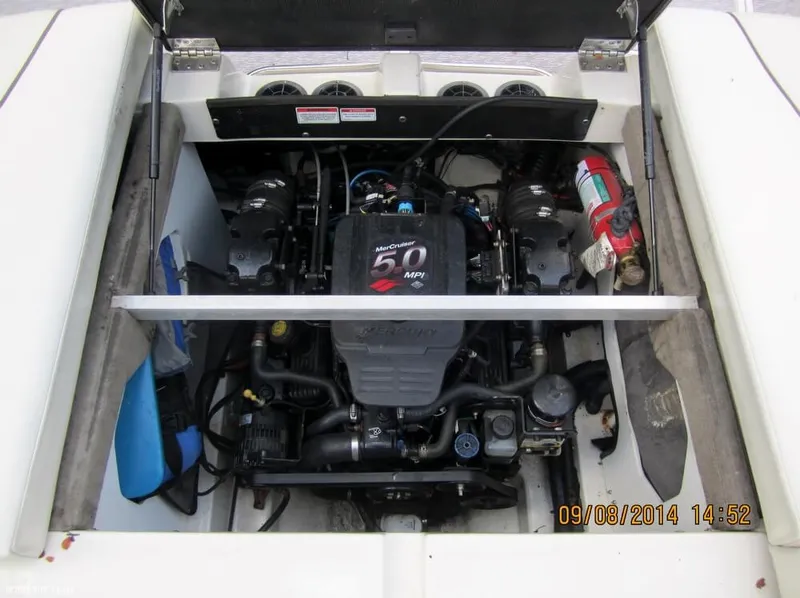 Slide: The Image of Sea Ray 210 Select 2008 - 11
