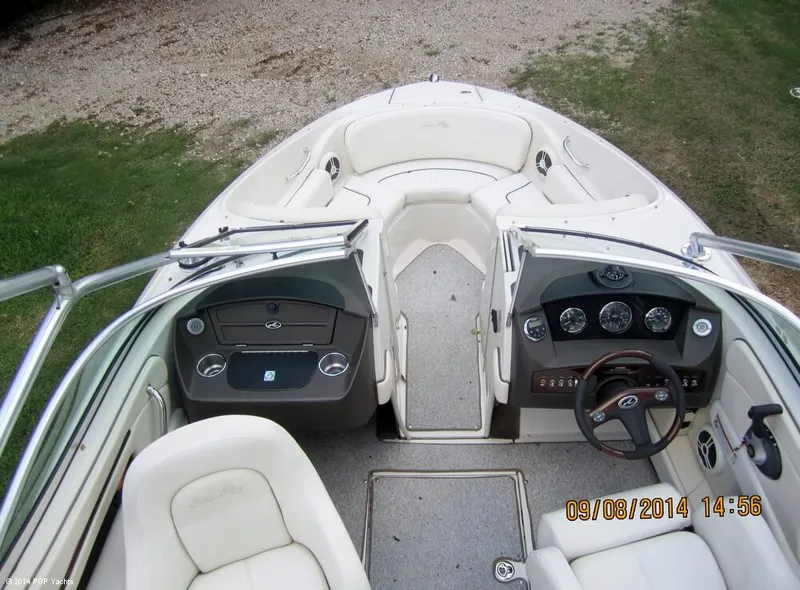 Slide: The Image of Sea Ray 210 Select 2008 - 7