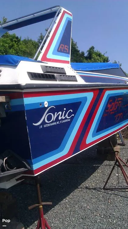Slide: The Image of Sonic USA Boats 33 RS 1984 - 10
