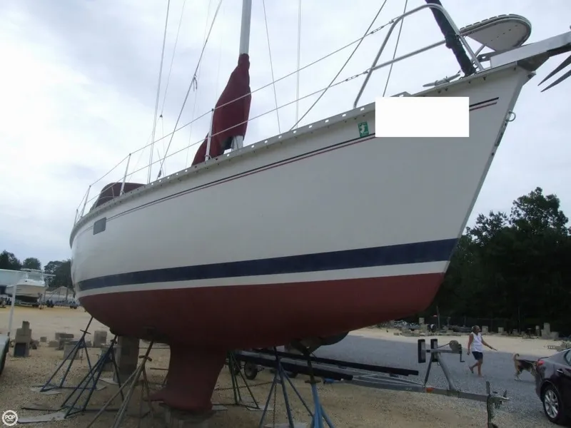 Slide: The Image of Hunter 35.5 Legend 1994 - 1