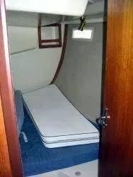 Slide: The Image of Hunter 35.5 Legend 1994 - 7