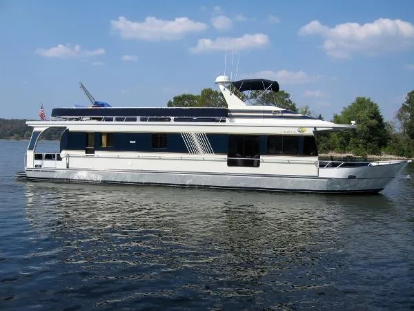 Slide: The Image of MONTICELLO River Yacht 1999 - 0