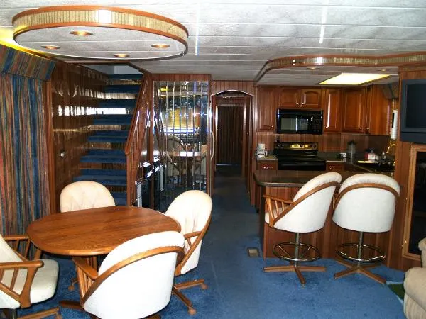 Slide: The Image of MONTICELLO River Yacht 1999 - 5