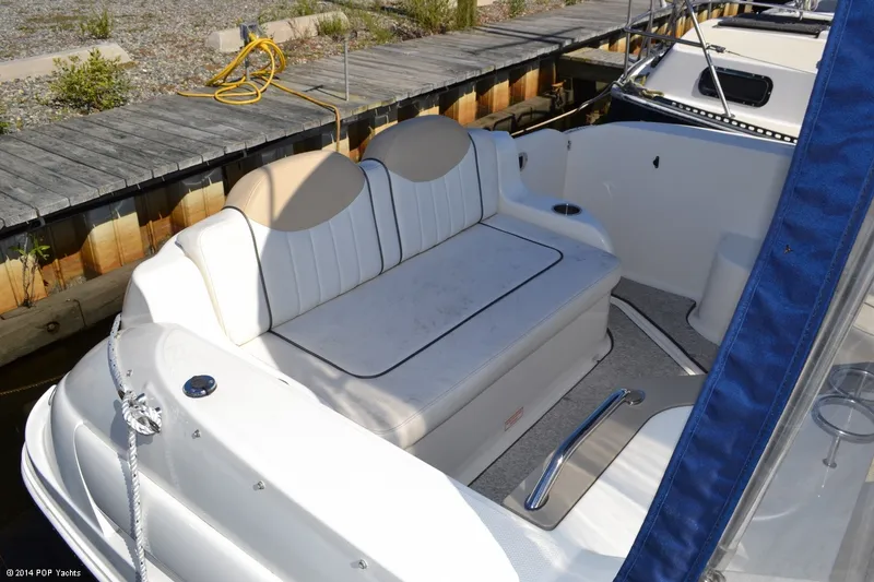 Slide: The Image of Sea Ray 240 Sundancer 2008 - 11