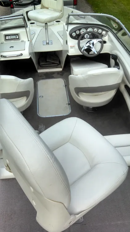 Slide: The Image of Stingray 195 FX 2011 - 11