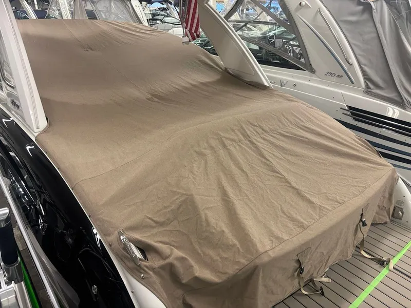 Slide: The Image of 2024 Formula 310 Bowrider 17 - 17