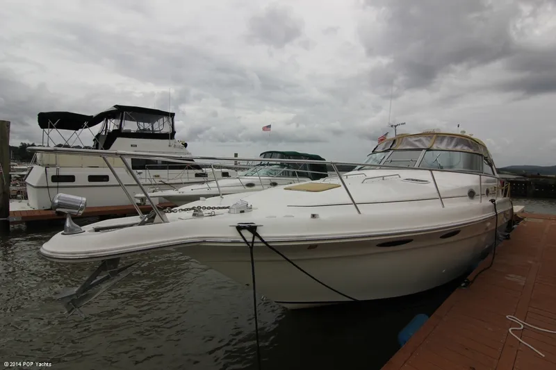 Slide: The Image of Sea Ray 330 Sundancer 1998 - 1