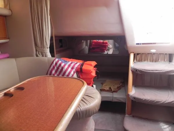 Slide: The Image of Sea Ray 330 Sundancer 1998 - 9