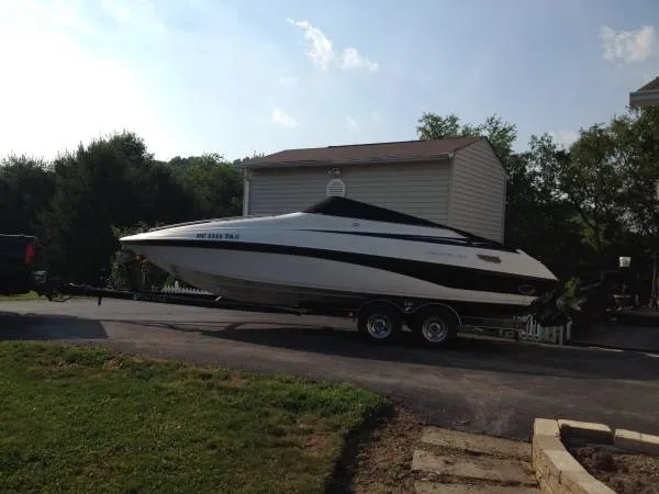Slide: The Image of Crownline Boats 248CCR 2001 - 3