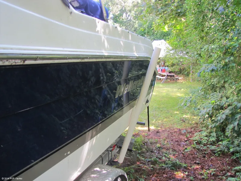 Slide: The Image of Wellcraft 220 Sportsman 2006 - 10
