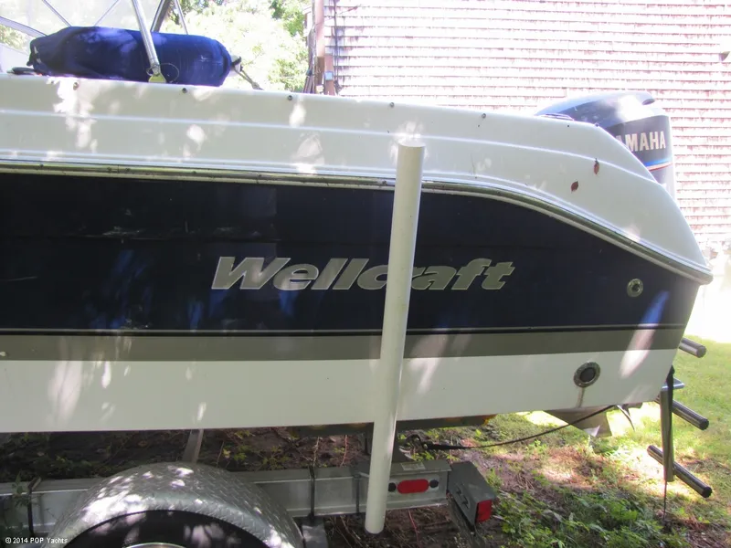 Slide: The Image of Wellcraft 220 Sportsman 2006 - 7