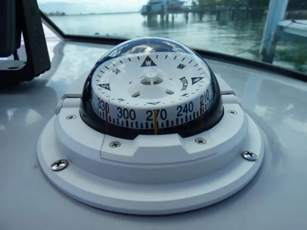 Slide: The Image of Formula 280 Bowrider 2000 - 7