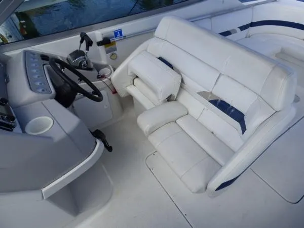 Slide: The Image of Formula 280 Bowrider 2000 - 9