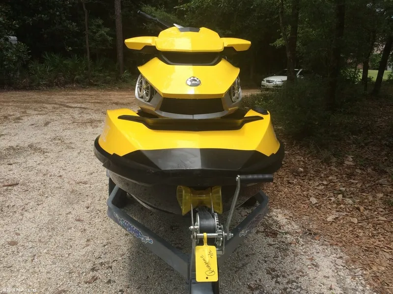 Slide: The Image of Sea-Doo 11 RXT X260 2010 - 11