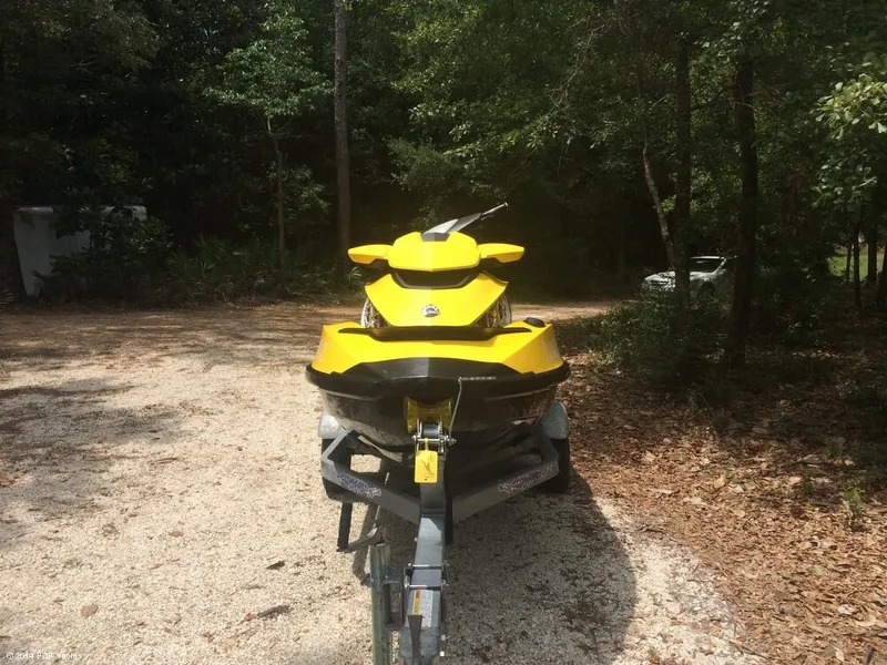 Slide: The Image of Sea-Doo 11 RXT X260 2010 - 3