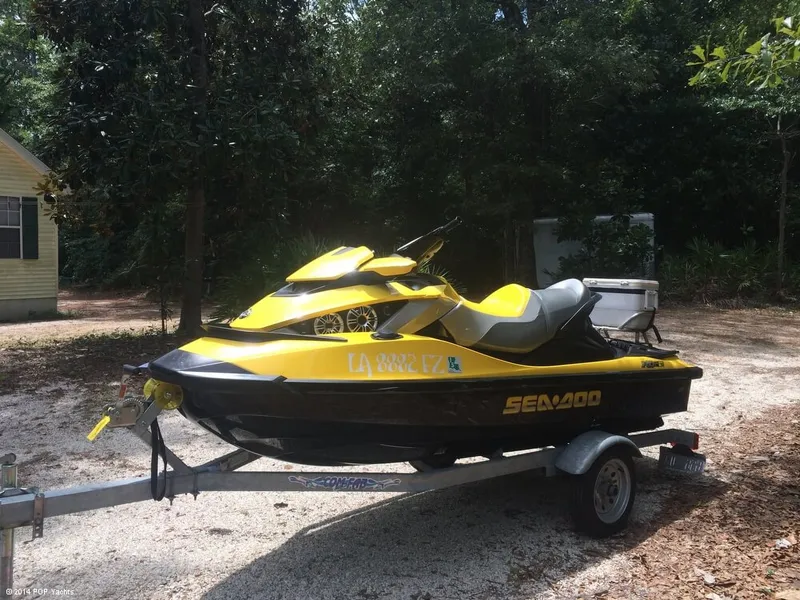 Slide: The Image of Sea-Doo 11 RXT X260 2010 - 5