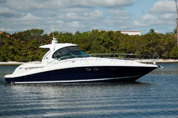 Slide: The Image of Sea Ray 390 Sundancer 2004 - 0