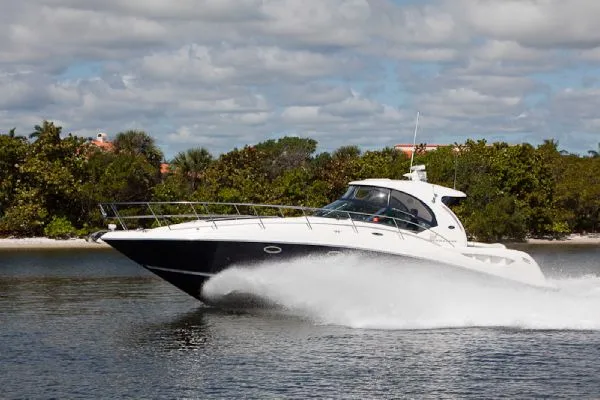 Slide: The Image of Sea Ray 390 Sundancer 2004 - 9