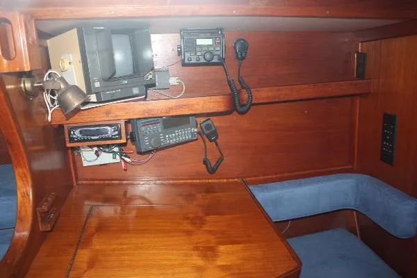 Slide: The Image of Gulfstar 44 Center Cockpit 1981 - 5
