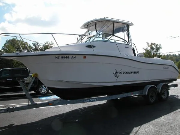 Slide: The Image of Seaswirl 2601 Walkaround O/B 2006 - 1