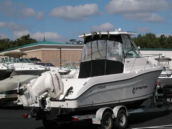Slide: The Image of Seaswirl 2601 Walkaround O/B 2006 - 3