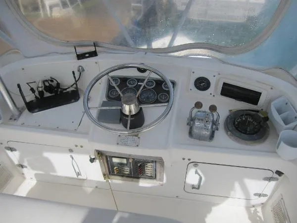 Slide: The Image of Bertram 31 Flybridge Cruiser 1975 - 2