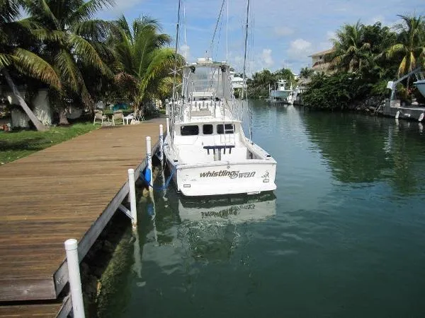 Slide: The Image of Bertram 31 Flybridge Cruiser 1975 - 6