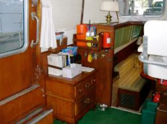 Slide: The Image of Wellington Long Range Motor Yacht 1985 - 9
