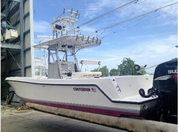 Slide: The Image of Contender 31 Center Console 2003 - 0